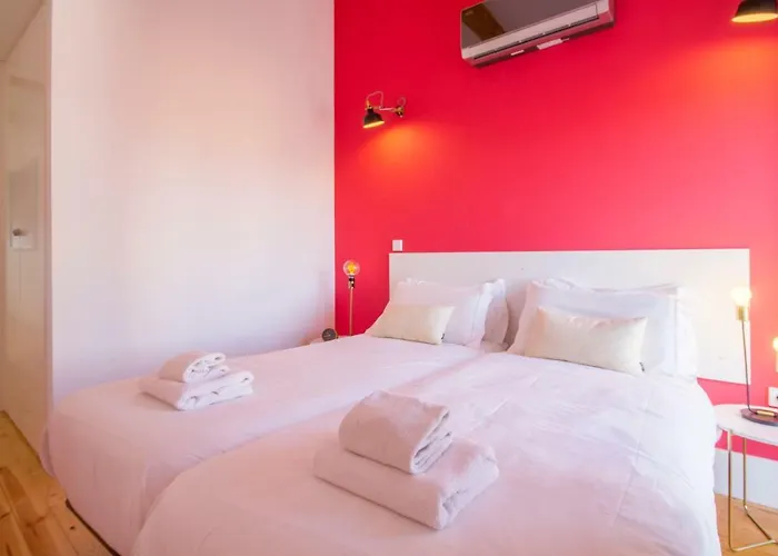 Loft D. Joao Iv דירה *